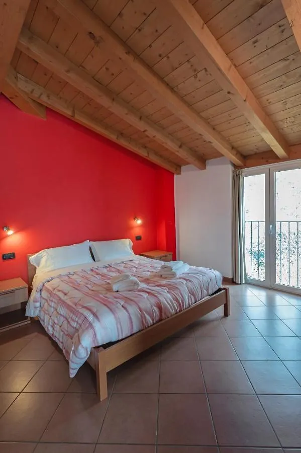 Mansarda Sole E Lago Lierna Apartment